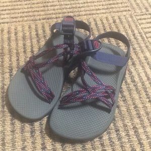 Chacos blue/pink size W6